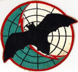 105th Aircraft Control and Warning Squadron
Emblem approved 12 Feb 1952.
