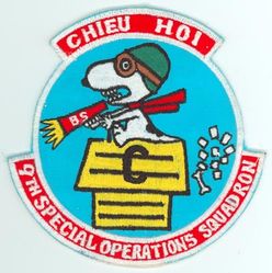 9th Special Operations Squadron C Flight
Translation: CHIEU HOI = Open Hand
Keywords: Snoopy