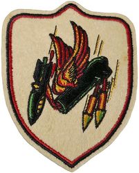 Attack Squadron 15A (VA-15A) & Attack Squadron 154 (VA-154)
Established as Bombing Squadron ONE FIFTY THREE (VB-153) on 26 Mar 1945, Redesignated Attack Squadron FIFTEEN A (VA-15A) on 15 Nov 1946; Attack Squadron ONE FIFTY FOUR (VA-154) on 15 Jul 1948. Disestablished on 1 Dec 1949. 

Deployments
31 Mar-8 Oct 1947, USS Antietam CV-36, CVAG-15, Curtiss SB2C-5 Helldiver

Insignia approved on 30 Jun 1948. US made, schiffli embroidered on wool.

