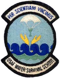 3613th Combat Crew Training Squadron
Translation: PER SCIENTIAM VINCIMUS = We Conquer Through Science

