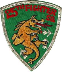 25th Tactical Fighter Squadron
Variation holding an ALQ-101 pod in left arm. On the F-4, this pod was carried in the left forward missile station, and that is depicted on this patch. Okinawan made. 
