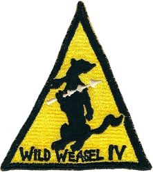 80th Tactical Fighter Squadron F-4C Wild Weasel
Japan made.
