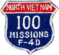 McDonnell Douglas F-4D Phantom II 100 Missions North Vietnam
Japan made.
