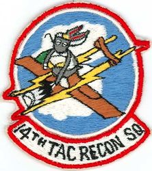 14th Tactical Reconnaissance Squadron
Keywords: Bugs Bunny
