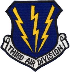 3d Air Division 
Lineage. Established as 3 Bombardment Division on 30 Aug 1943. Activated on 13 Sep 1943. Redesignated 3 Air Division on 1 Jan 1945. Inactivated on 21 Nov 1945. Organized on 23 Aug 1948. Discontinued on 1 May 1951. Redesignated 3 Air Division (Operational) on 8 Oct 1953. Activated on 25 Oct 1953. Inactivated on 1 Mar 1954. Redesignated 3 Air Division on 8 Jun 1954. Activated on 18 Jun 1954. Inactivated on 1 Apr 1970. Activated on 1 Jan 1975. Inactivated on 1 Apr 1992.

Japanese made

