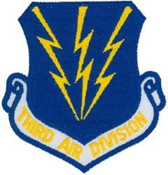 3d Air Division 
Lineage. Established as 3 Bombardment Division on 30 Aug 1943. Activated on 13 Sep 1943. Redesignated 3 Air Division on 1 Jan 1945. Inactivated on 21 Nov 1945. Organized on 23 Aug 1948. Discontinued on 1 May 1951. Redesignated 3 Air Division (Operational) on 8 Oct 1953. Activated on 25 Oct 1953. Inactivated on 1 Mar 1954. Redesignated 3 Air Division on 8 Jun 1954. Activated on 18 Jun 1954. Inactivated on 1 Apr 1970. Activated on 1 Jan 1975. Inactivated on 1 Apr 1992.

USA shiffli made
