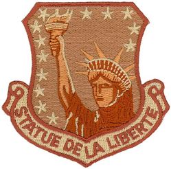 48th Fighter Wing 
Translation: STATUE DE LA LIBERTE = The Statue of Liberty
Keywords: desert