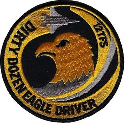 12th Tactical Fighter Squadron F-15 Pilot
Gold on patch all the same shade, scanner makes eagle look darker. Japan made.
