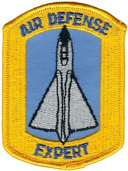 Tactical Air Command F-106 Air Defense Expert
These aircraft specific qualification patches replaced the ADC ones when ADC was absorbed by TAC in 1979. Part of Air Defense, Tactical Air Command (ADTAC), which was active 79-85. Worn into the 1980s then discontinued.
