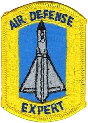 Tactical Air Command F-106 Air Defense Expert
These aircraft specific qualification patches replaced the ADC ones when ADC was absorbed by TAC in 1979. Part of Air Defense, Tactical Air Command (ADTAC), which was active 79-85. Worn into the 1980s then discontinued. Taiwan made.
