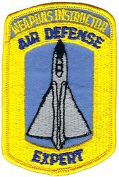 Tactical Air Command F-106 Air Defense Expert Weapons Instructor
These aircraft specific qualification patches replaced the ADC ones when ADC was absorbed by TAC in 1979. Part of Air Defense, Tactical Air Command (ADTAC), which was active 79-85. Worn into the 1980s then discontinued.
