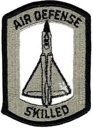 Tactical Air Command F-106 Air Defense Skilled
These aircraft specific qualification patches replaced the ADC ones when ADC was absorbed by TAC in 1979. Part of Air Defense, Tactical Air Command (ADTAC), which was active 79-85. Worn into the 1980s then discontinued.
