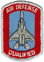 Tactical Air Command F-15 Air Defense Qualified
These aircraft specific qualification patches replaced the ADC ones when ADC was absorbed by TAC in 1979. Part of Air Defense, Tactical Air Command (ADTAC), which was active 79-85. Worn into the 1980s then discontinued. With short lived gray border.
