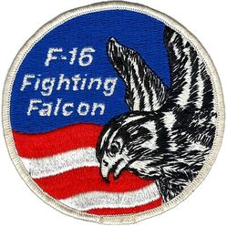General Dynamics F-16 Fighting Falcon Swirl
Original 1970s first swirl patch. Official company issue.
